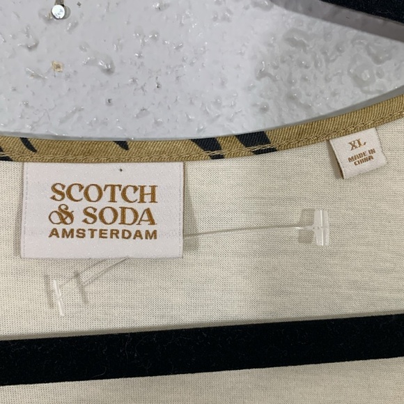 Scotch & Soda Animal Print Trim V-Neck Short Sleeve Tee size XL - Picture 4 of 13